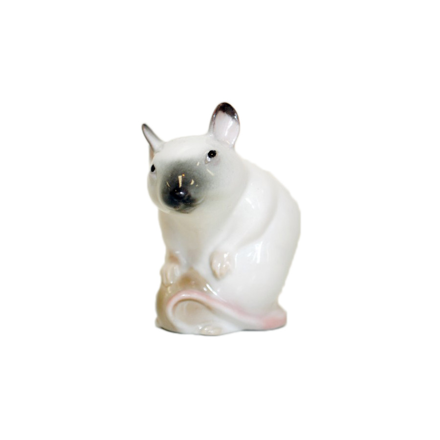 цена Скульптура ИФЗ Мышь с орехом сиамская, фарфор твердый