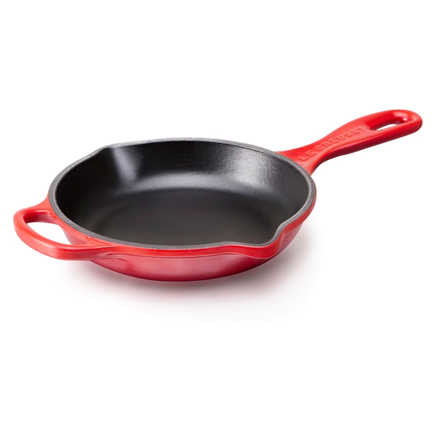 Сковорода Le Creuset Cerise 26 см, чугун, вишневый, для индукции, духовки