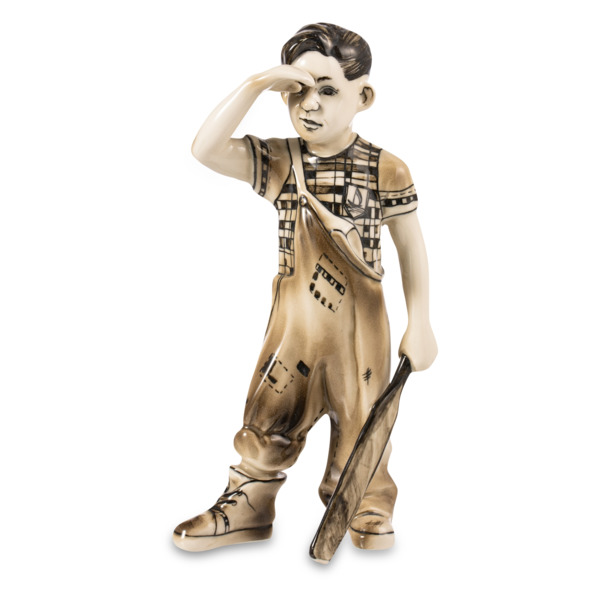 Скульптура Терра керамос Мальчик играет в лапту в красках 21 см, фарфор