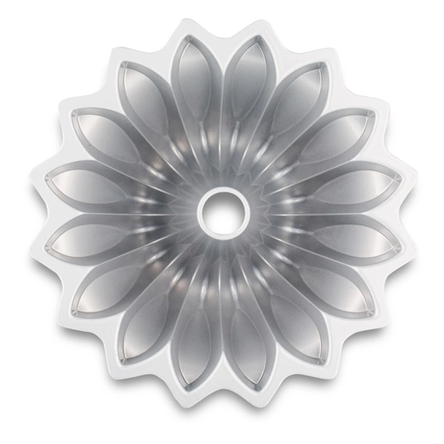 Форма для выпечки 3D Nordic Ware Цветок Лотоса 1,2 л, литой алюминий, золотая