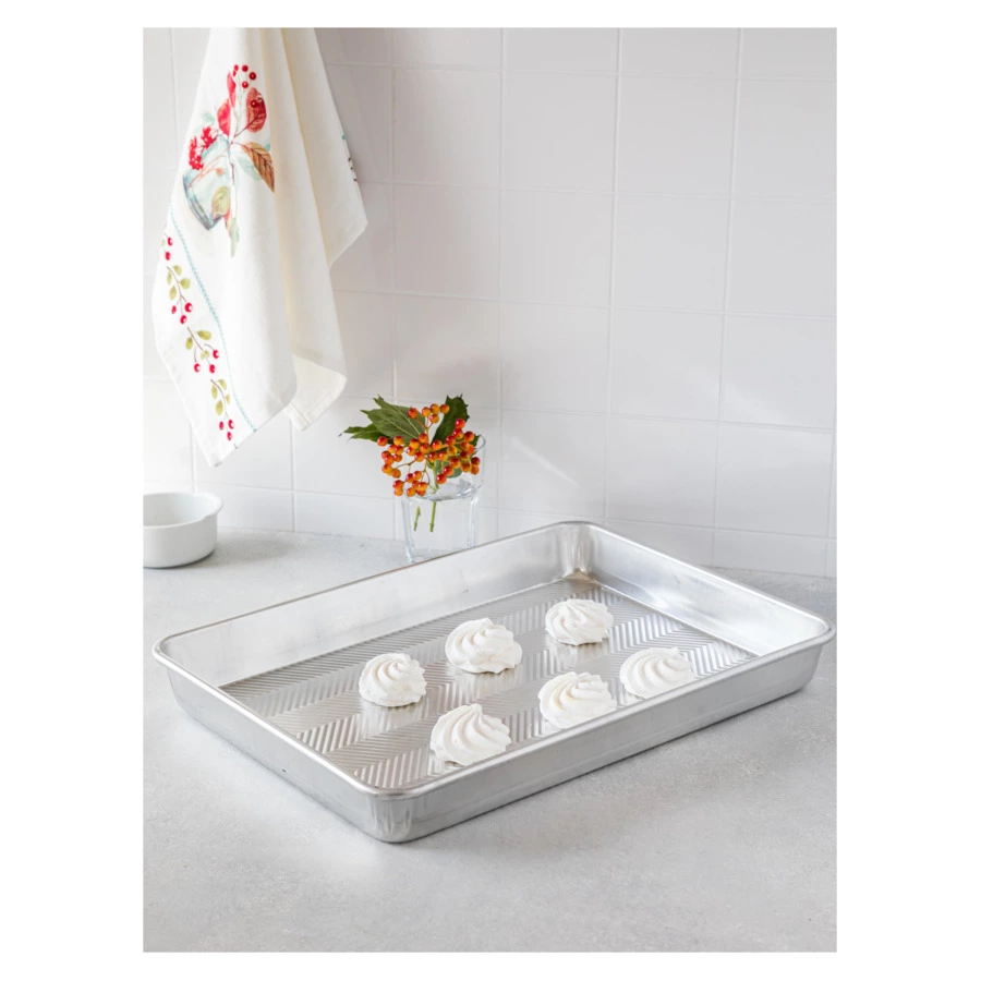 Форма для запекания Nordic Ware "Prism" с рифленым дном 31х43х5см, алюминий