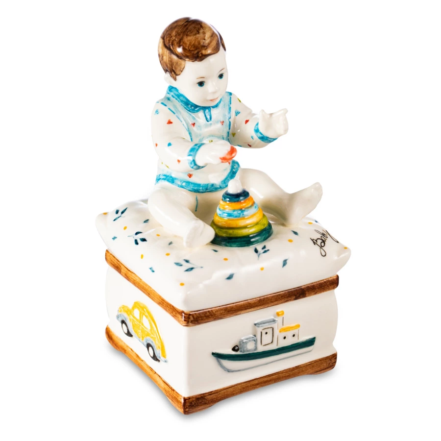 Шкатулка Терра Керамос Мальчик, фарфор, подглазурная роспись
