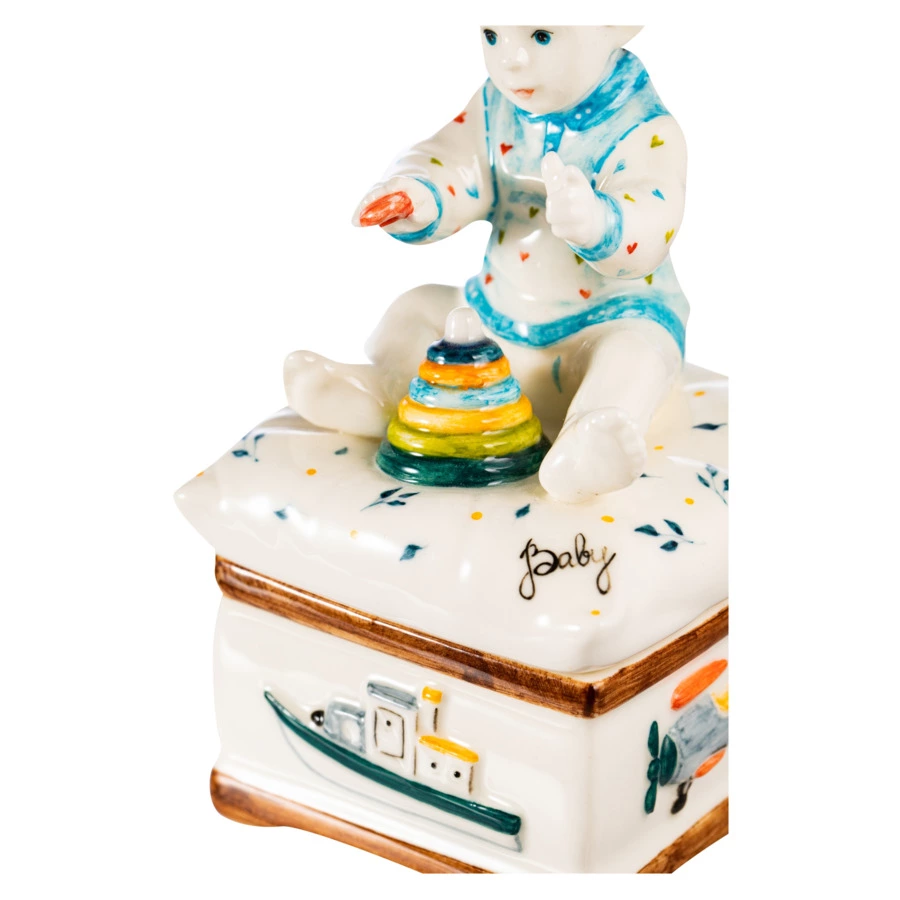 Шкатулка Терра Керамос Мальчик, фарфор, подглазурная роспись