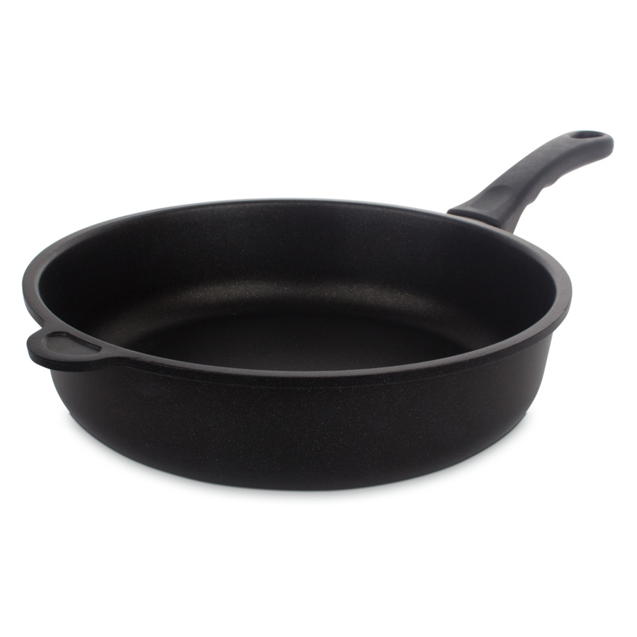 Сковорода глубокая антипригарная АМТ Frying Pans d 28 см, h 7 см с фиксированной ручкой сковорода вок amt gastroguss 26х11 см