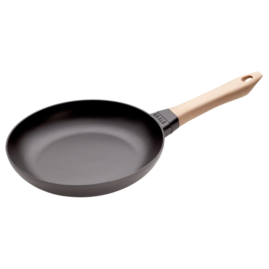 Cковорода с деревянной ручкой Staub 24 см, чугун, черная, для всех типов плит