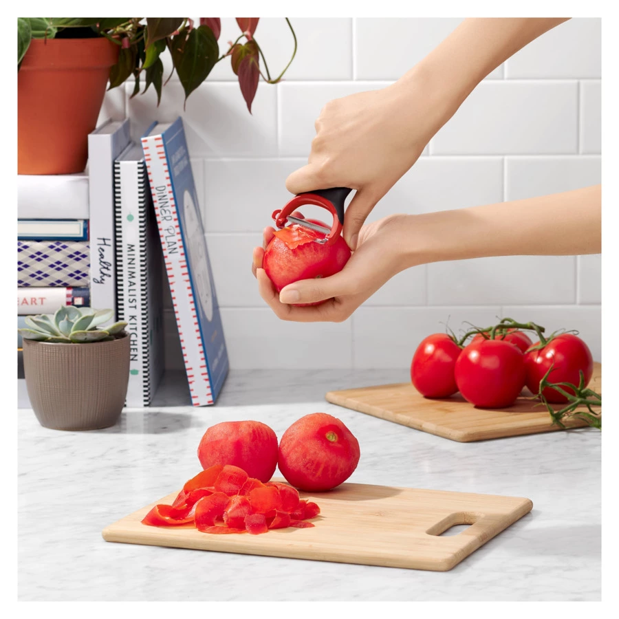 Овощечистка OXO горизонтальная с зубчиками 10см, красный