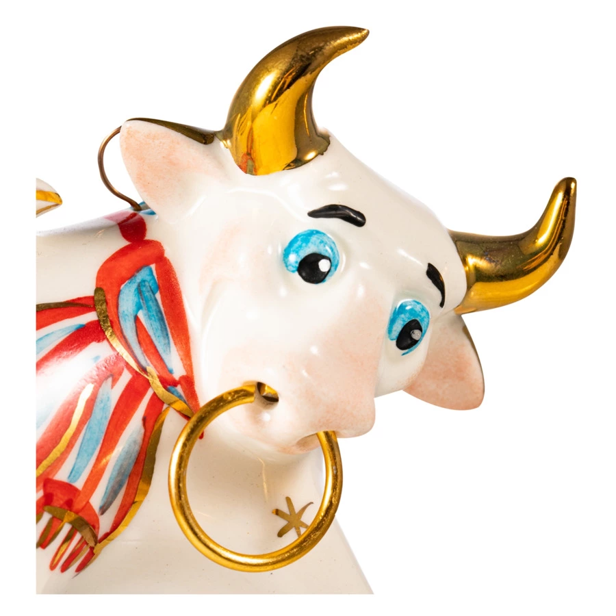 Елочная игрушка фарфоровая "Бычок в шарфике", 8см
