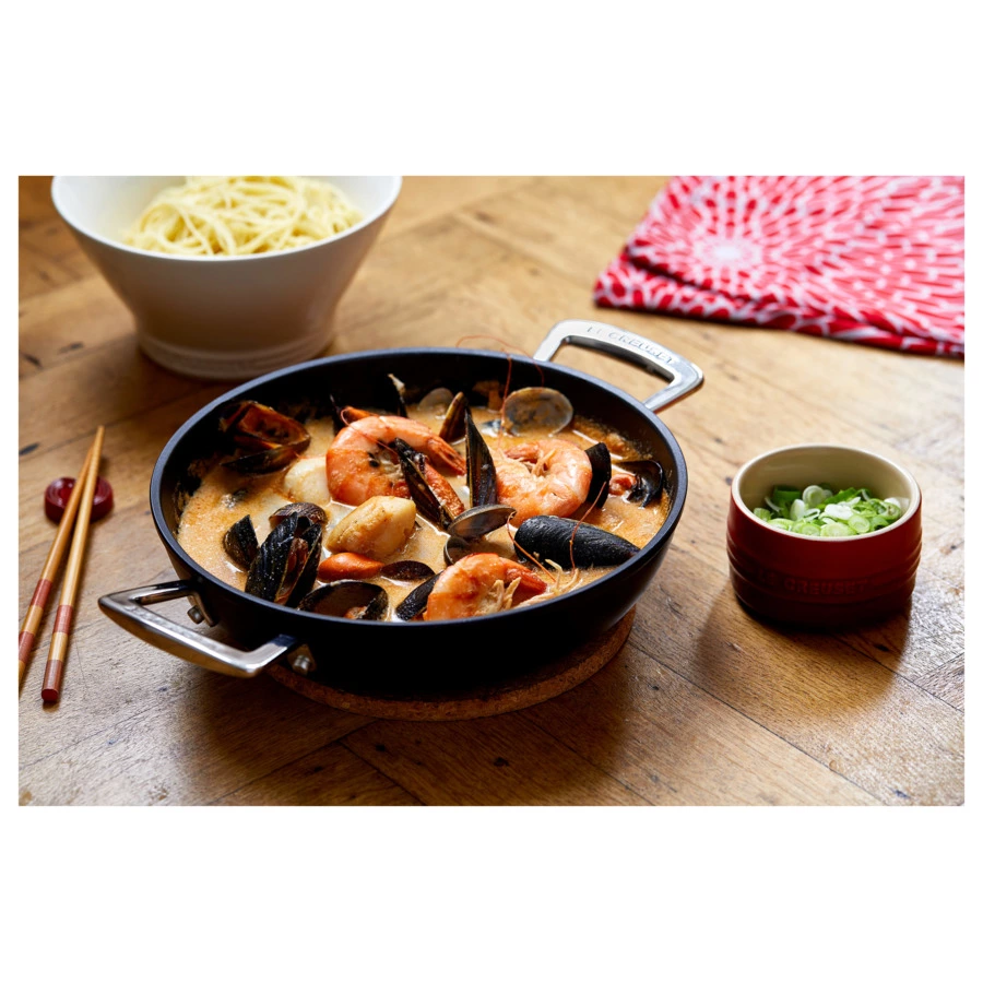 Сковорода Вок Le Creuset 6 л, 32 см, антипригарная, алюминий, черная