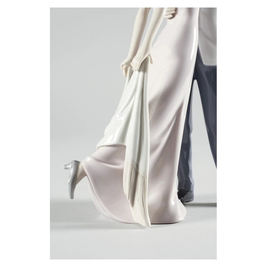 Фигурка Lladro Счастливая годовщина 21x32 см, фарфор