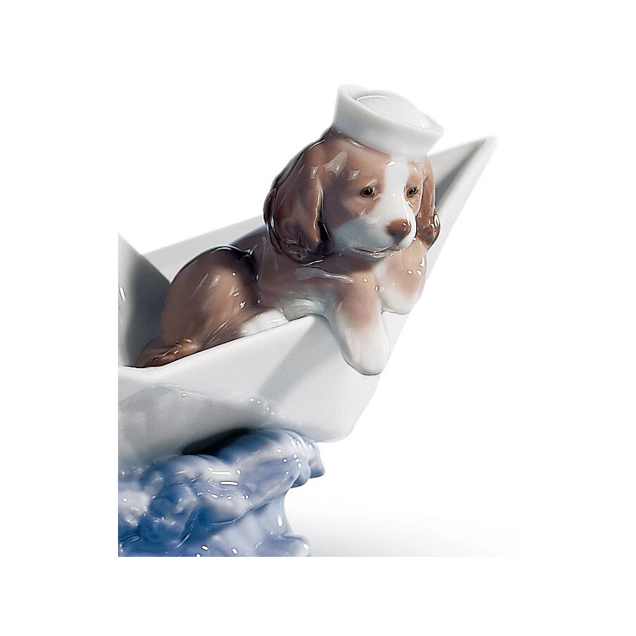 Фигурка Lladro Бумажный кораблик 17x10 см, фарфор