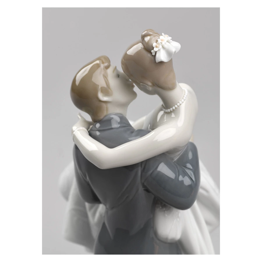 Фигурка Lladro Самый счастливый день 17х27 см, фарфор