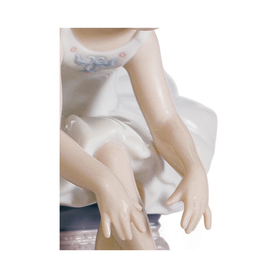Фигурка Lladro Маленькая балерина I 9х13 см, фарфор