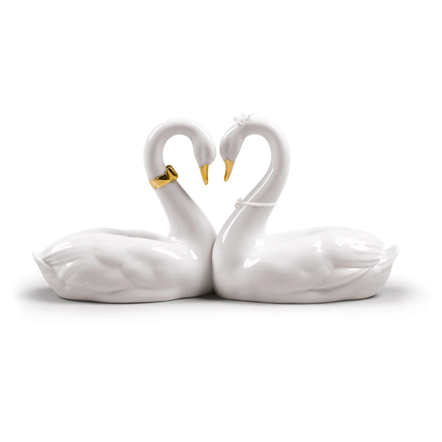 Фигурка Lladro Бесконечная любовь, золото 27х13 см, фарфор