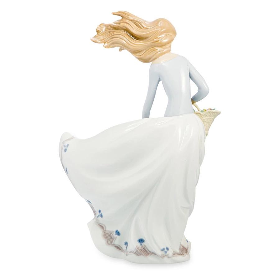 Фигурка Lladro Лепестки на ветру 20x28 см, фарфор