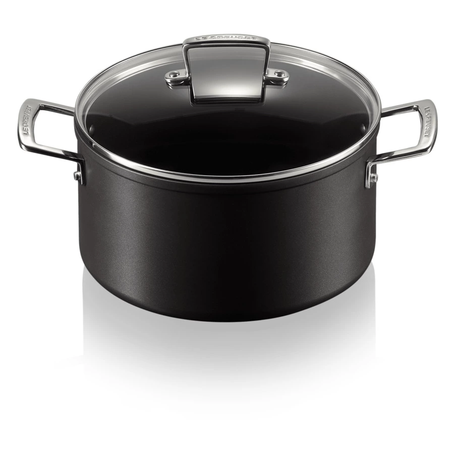 Кастрюля с крышкой Le Creuset 24см, алюминий кованый