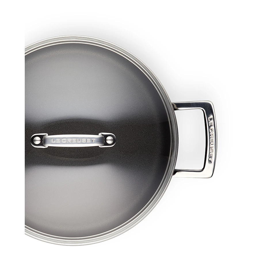 Кастрюля с крышкой Le Creuset 24см, алюминий кованый