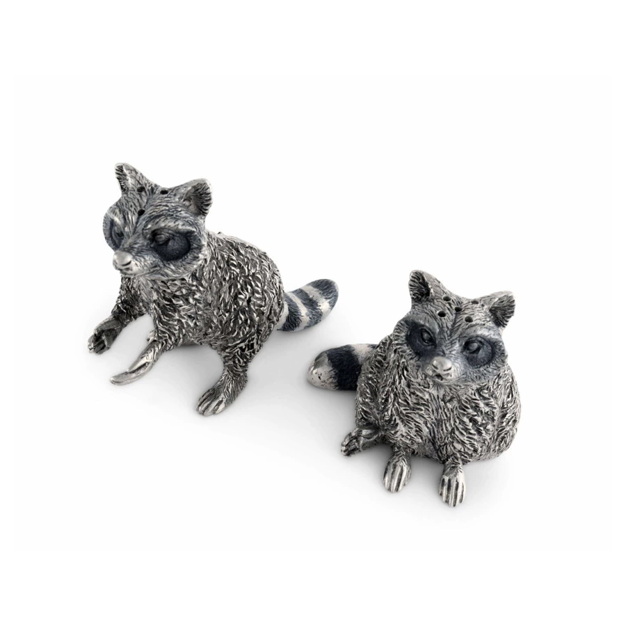 Набор для соли и перца Vagabond House Лесные истории Еноты, олово