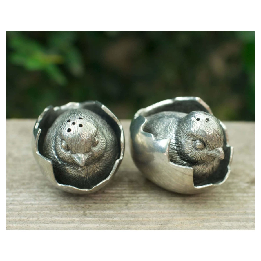 Набор для соли и перца Vagabond House Садовые друзья Цыплята, олово