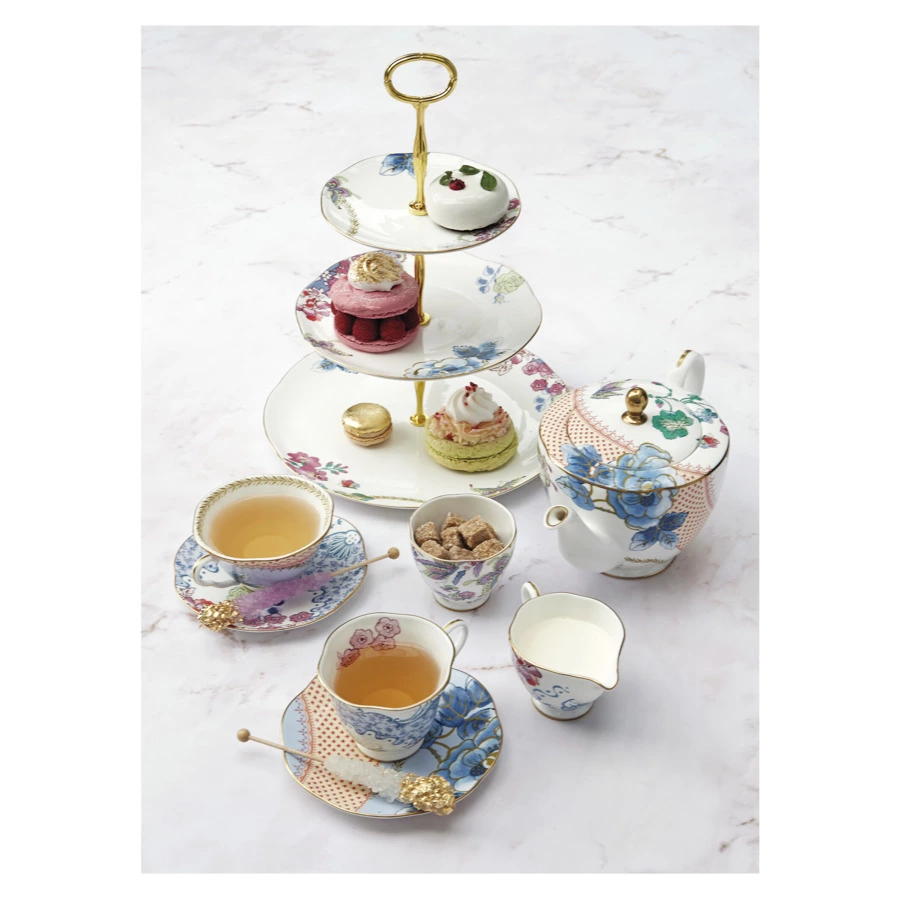 Этажерка трехъярусная Wedgwood Бабочки и цветы h17 см, фарфор