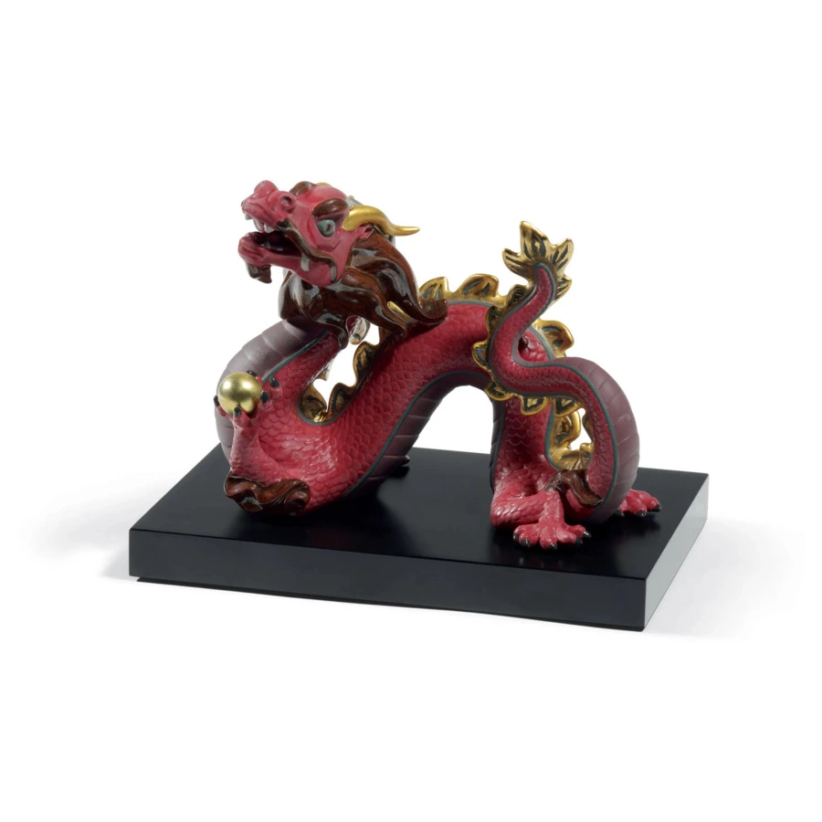 Фигурка Lladro Красный дракон 14х18 см, фарфор