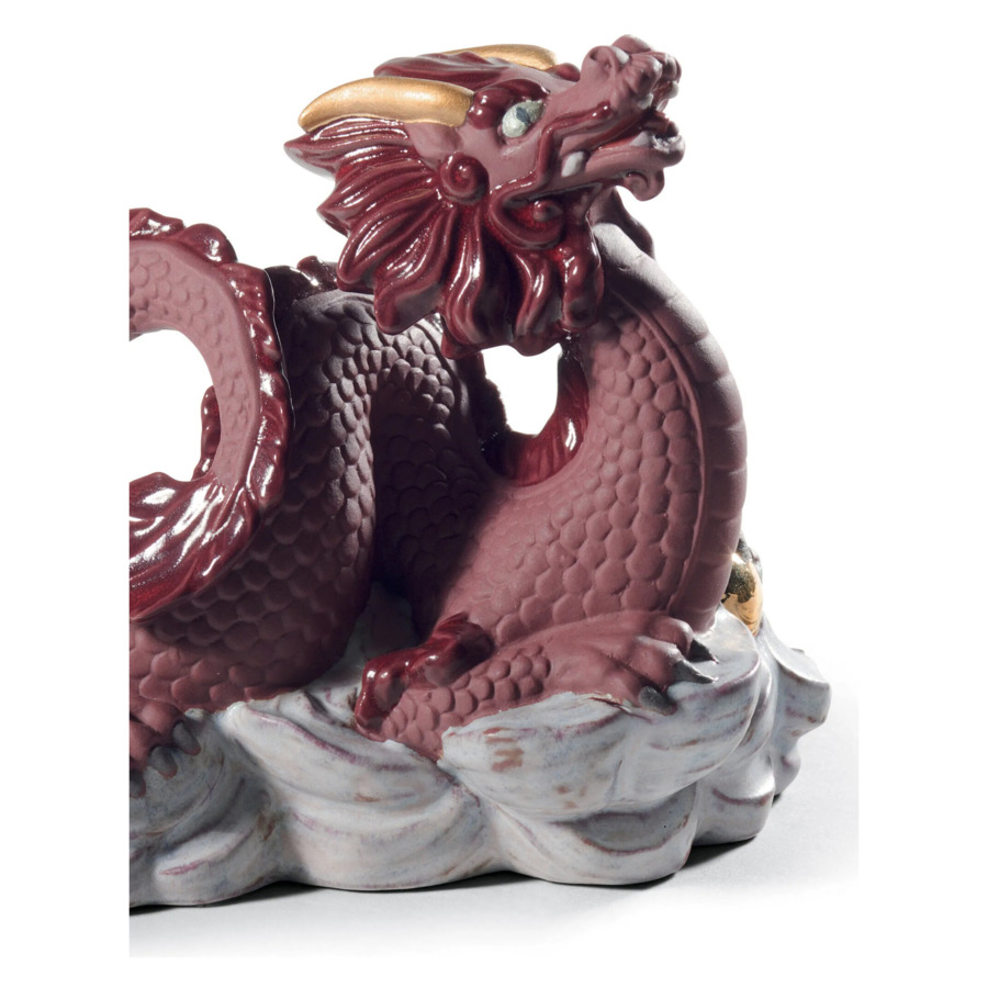 Фигурка Lladro Красный дракон, мини 9x8 см, фарфор