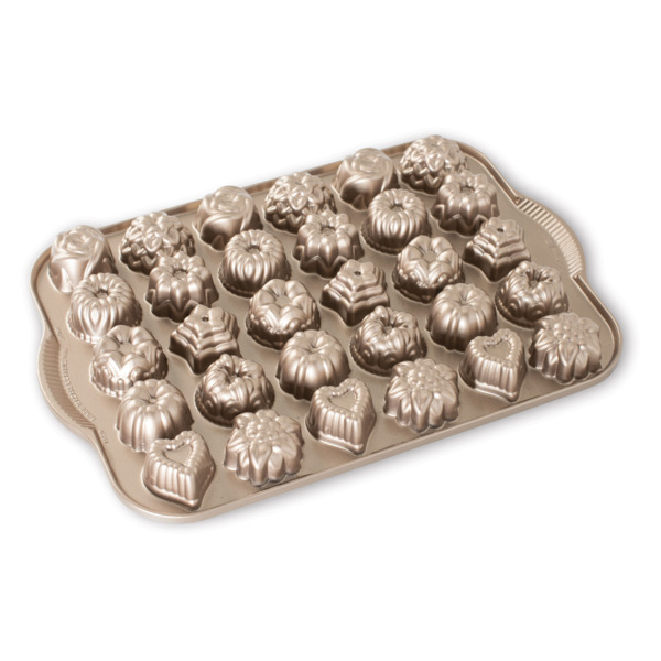 Форма для 30 конфет и пироженых 3D Nordic Ware Кексики, литой алюминий, золотая