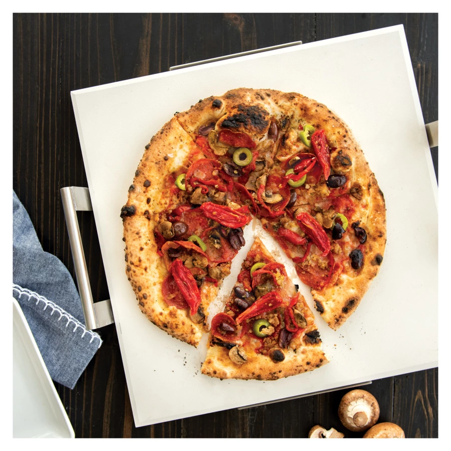 Камень для пиццы на подставке квадратный Nordic Ware 35,5 см, керамический камень, сталь