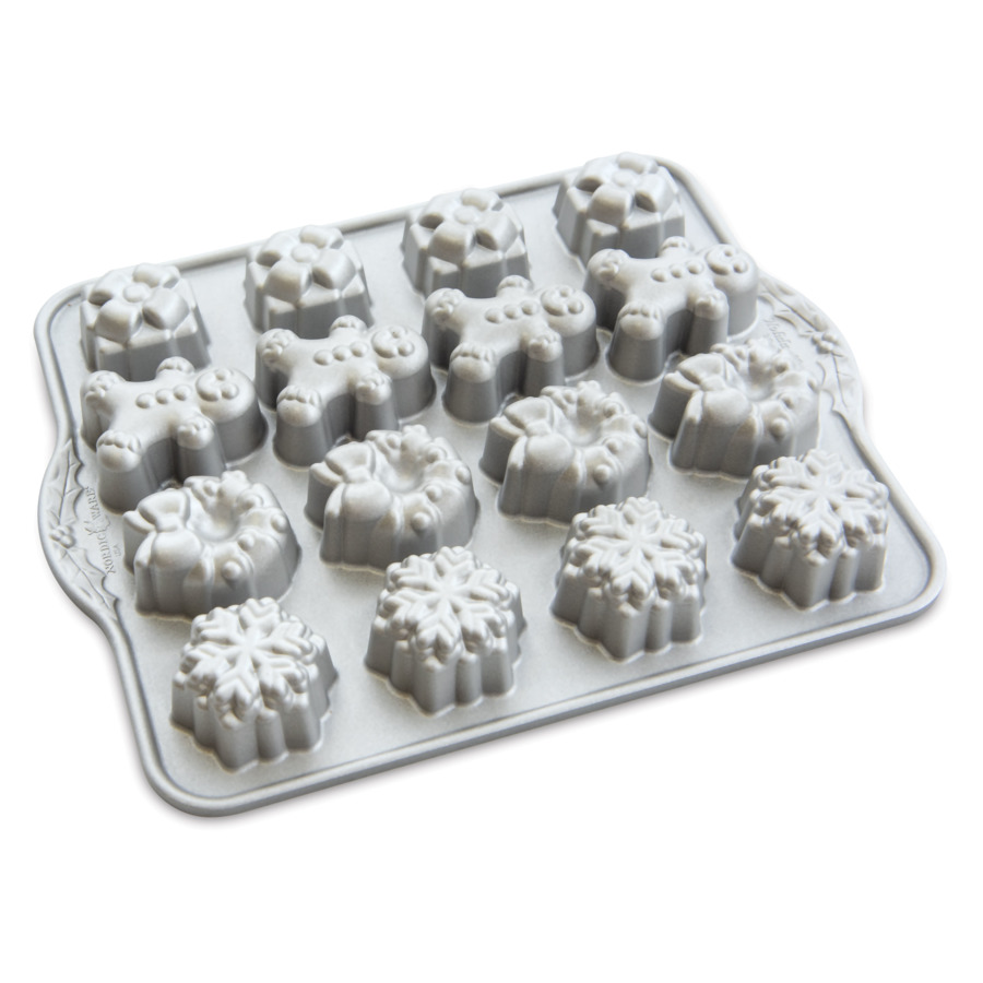 Форма для выпечки 16 кексов 3D Nordic Ware Праздник, литой алюминий (серебристая) форма для выпечки 12 кексов 3d nordic ware bundt 0 5 л литой алюминий