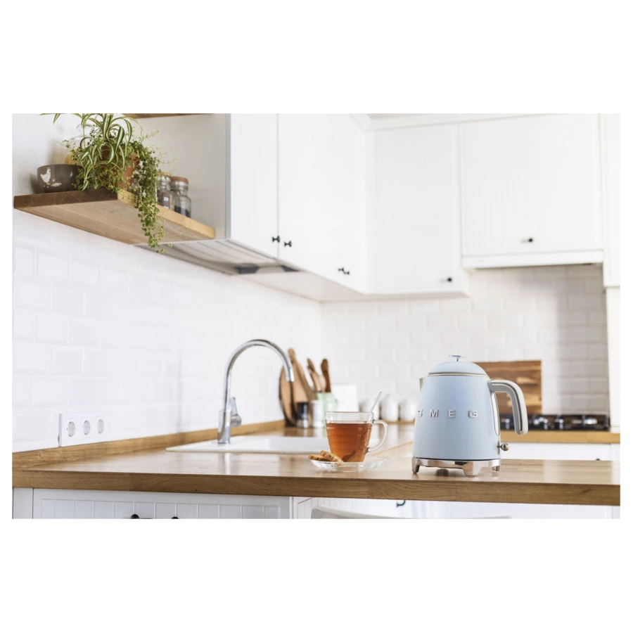 Чайник мини электрический SMEG KLF05PBEU 800 мл, пастельно-голубой
