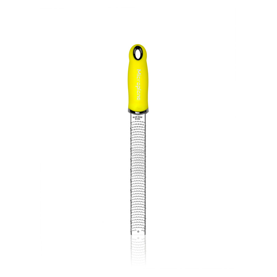 цена Терка для цедры и сыра Microplane PREMIUM Zester 31см, ярко-желтый, сталь
