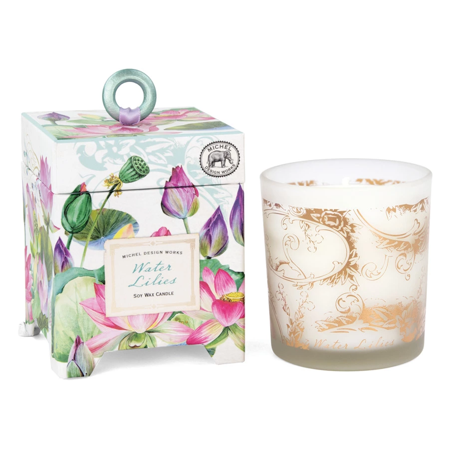 Свеча ароматическая Michel Design Works Водяная Лилия 8х8х10см
