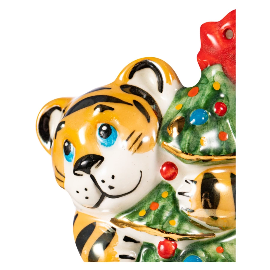 Елочная игрушка Кукольная мастерская на Ланском Тигренок с елочкой 8 см, фарфор