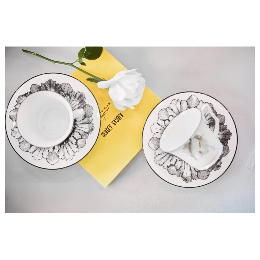 Блюдце чайное ИФЗ Юлия Волшебный сад IV, 16,4 см, авт  рисунка Сергей Сысоев, фарфор костяной