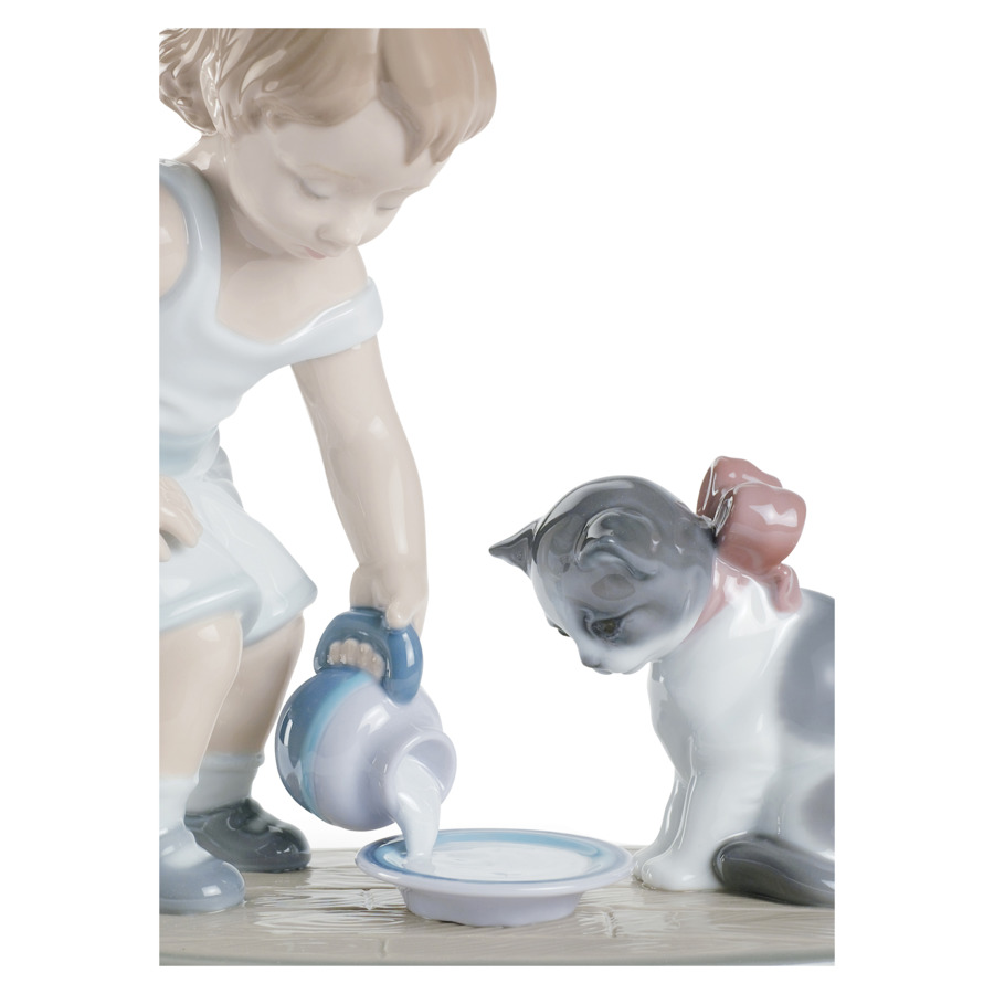Фигурка Lladro Завтрак для котенка 20х17 см, фарфор