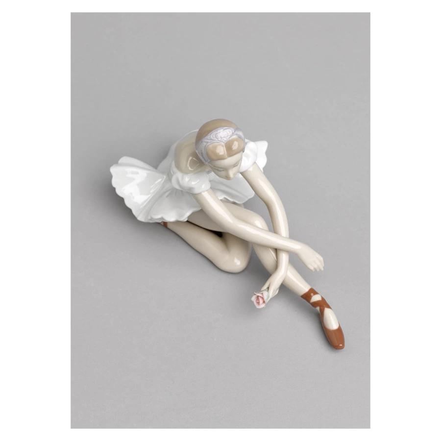 Фигурка Lladro Балерина с розой 21х13 см, фарфор