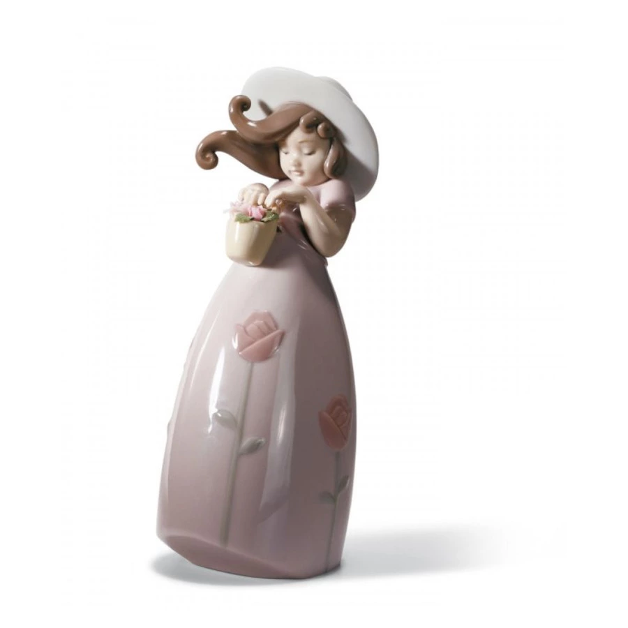Фигурка Lladro Маленькая Роза 8х18 см, фарфор
