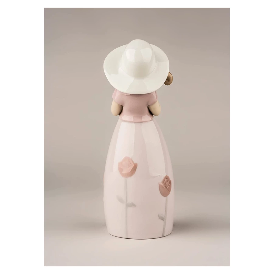 Фигурка Lladro Маленькая Роза 8х18 см, фарфор
