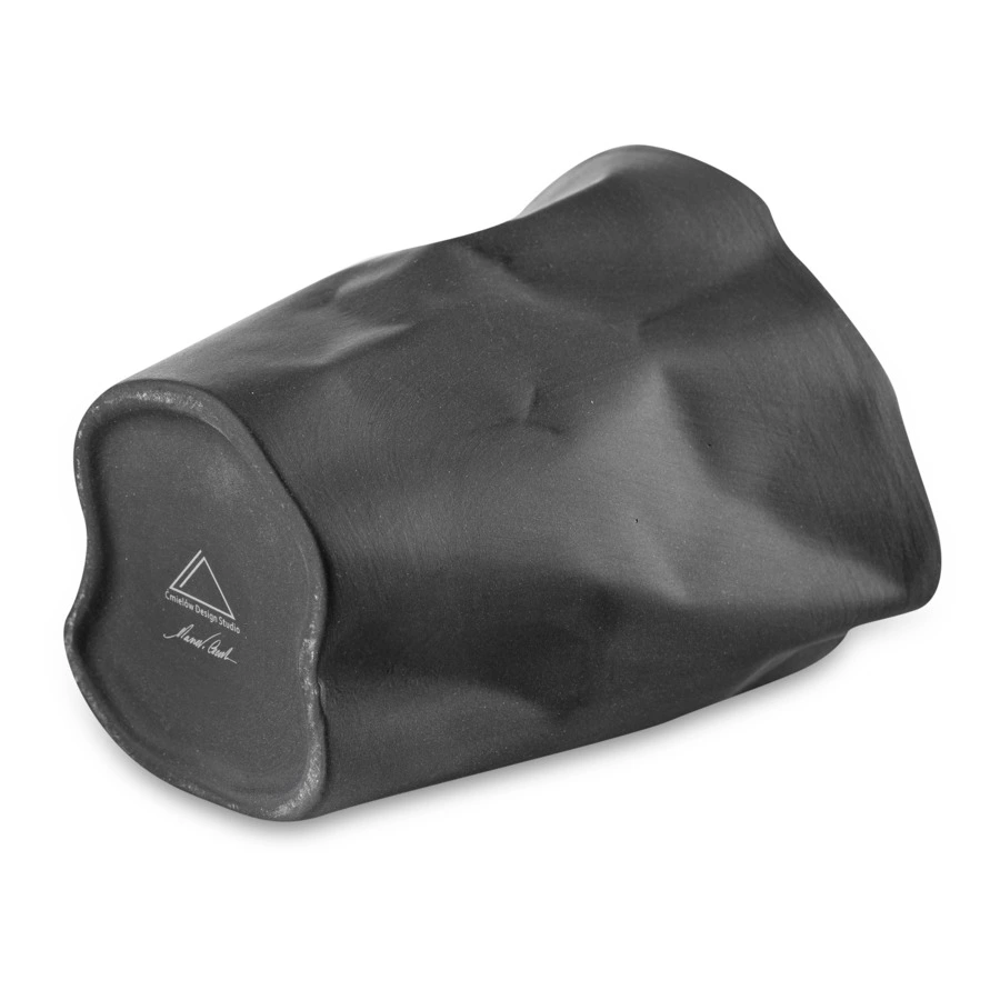 Стакан Cmielow Bent 370 мл, фарфор твердый, черный