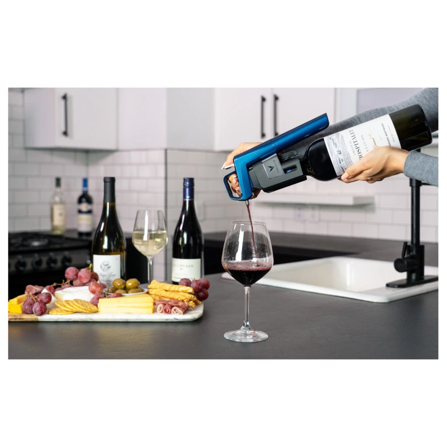 Система подачи вина по бокалам Coravin Model Six Midnight Blue, синий