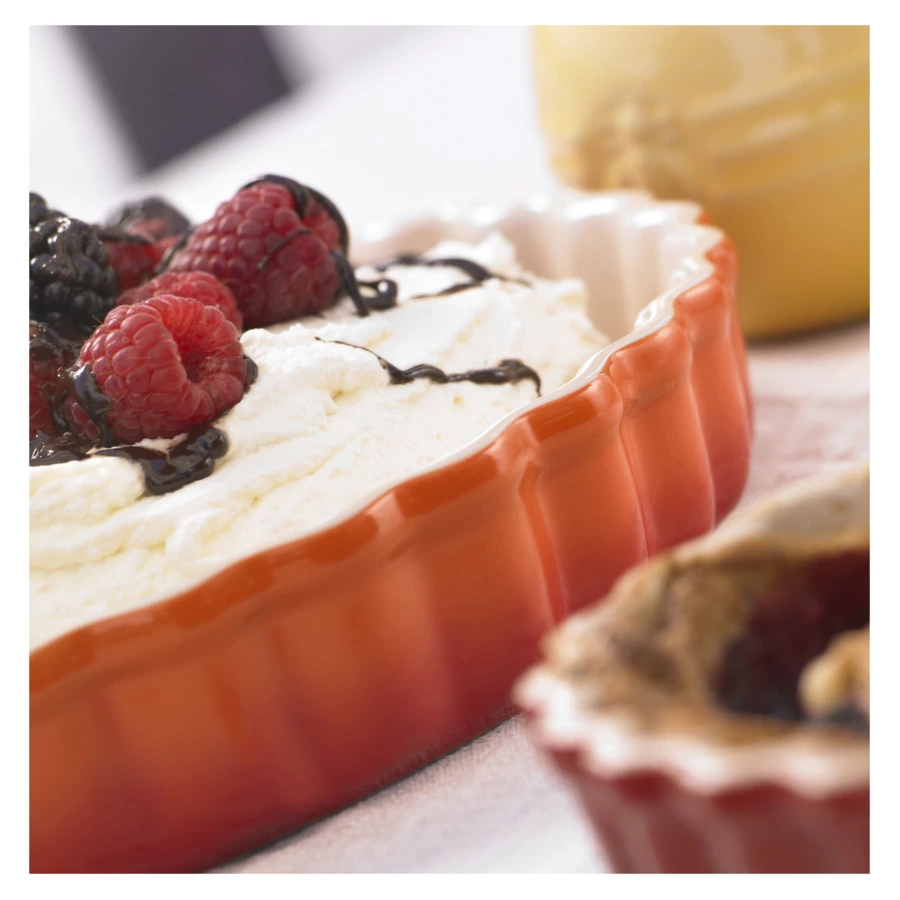 Форма для пирога рифленая Le Creuset Stoneware 28 см, керамика, огненная лава