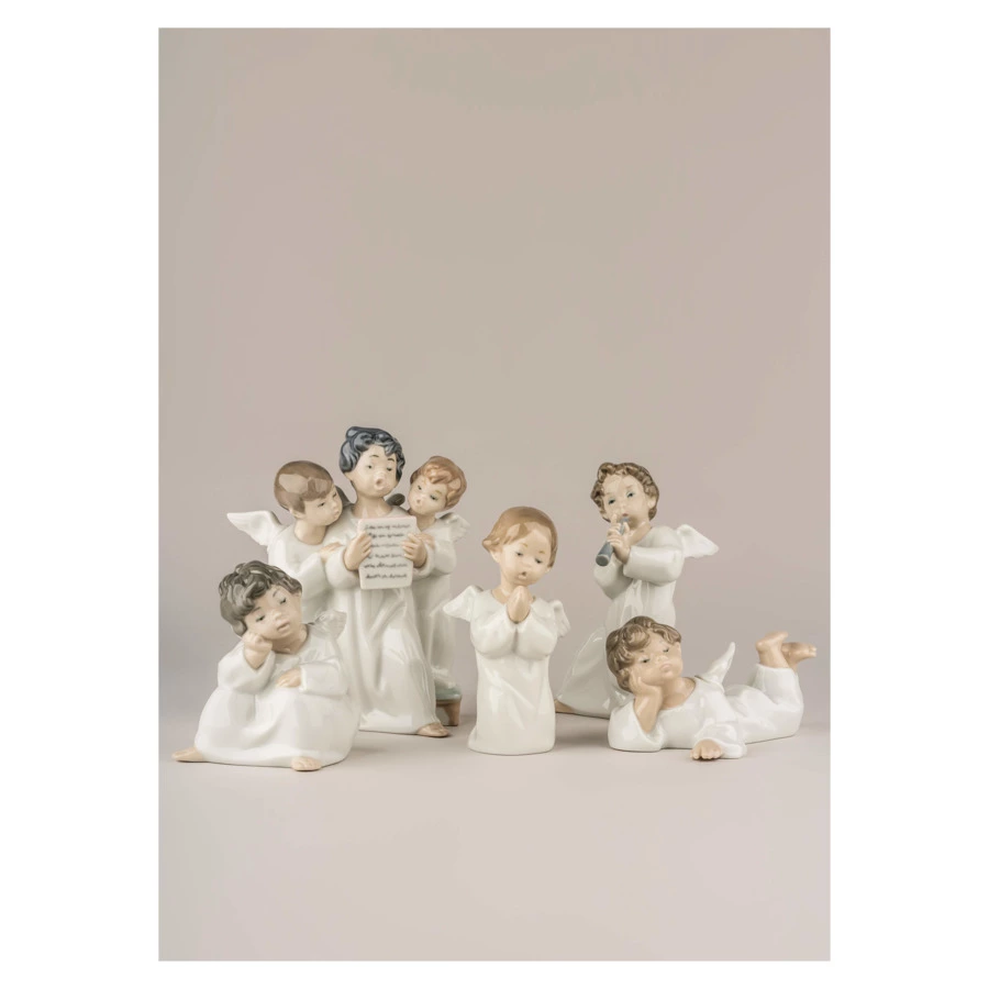 Фигурка Lladro Молящийся ангел 8х13 см, фарфор