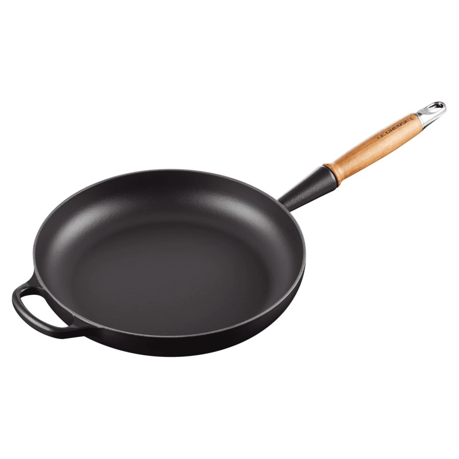 Сковорода с деревянной ручкой Le Creuset Signature 28 см, чугун, черный матовый