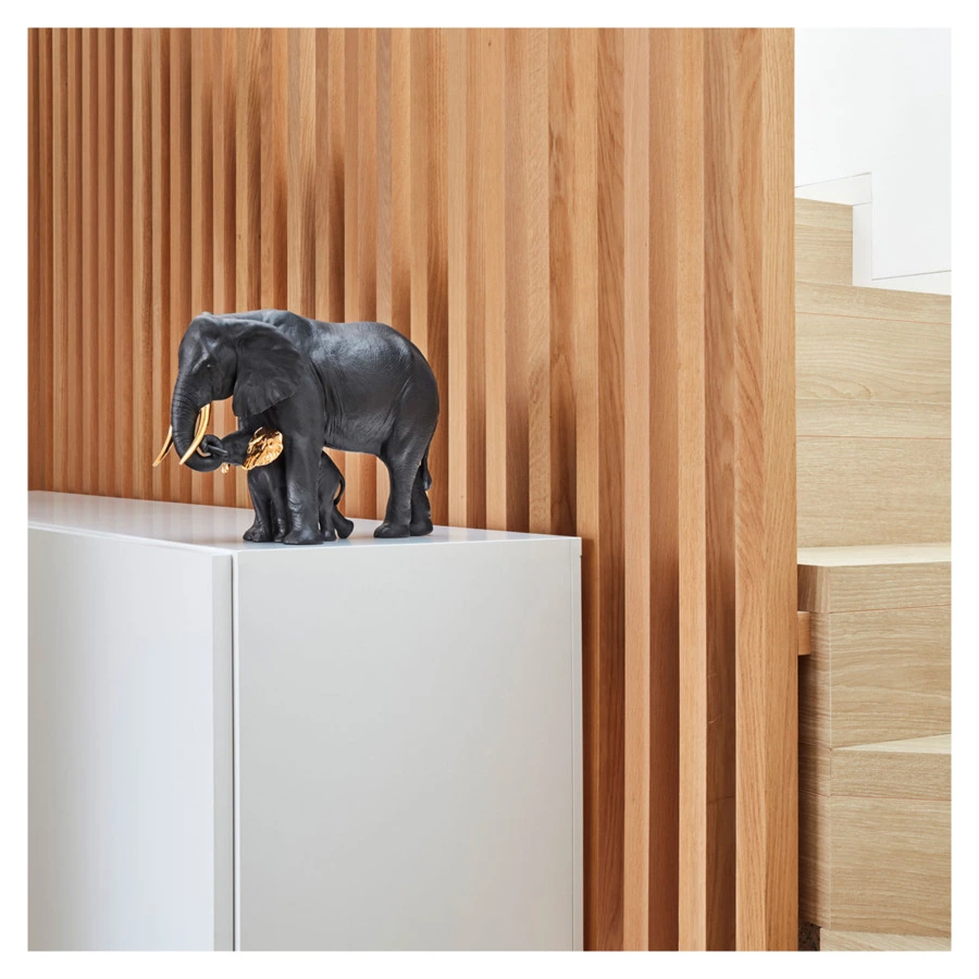 Фигурка Lladro Показывая путь 29х26 см, фарфор, черная