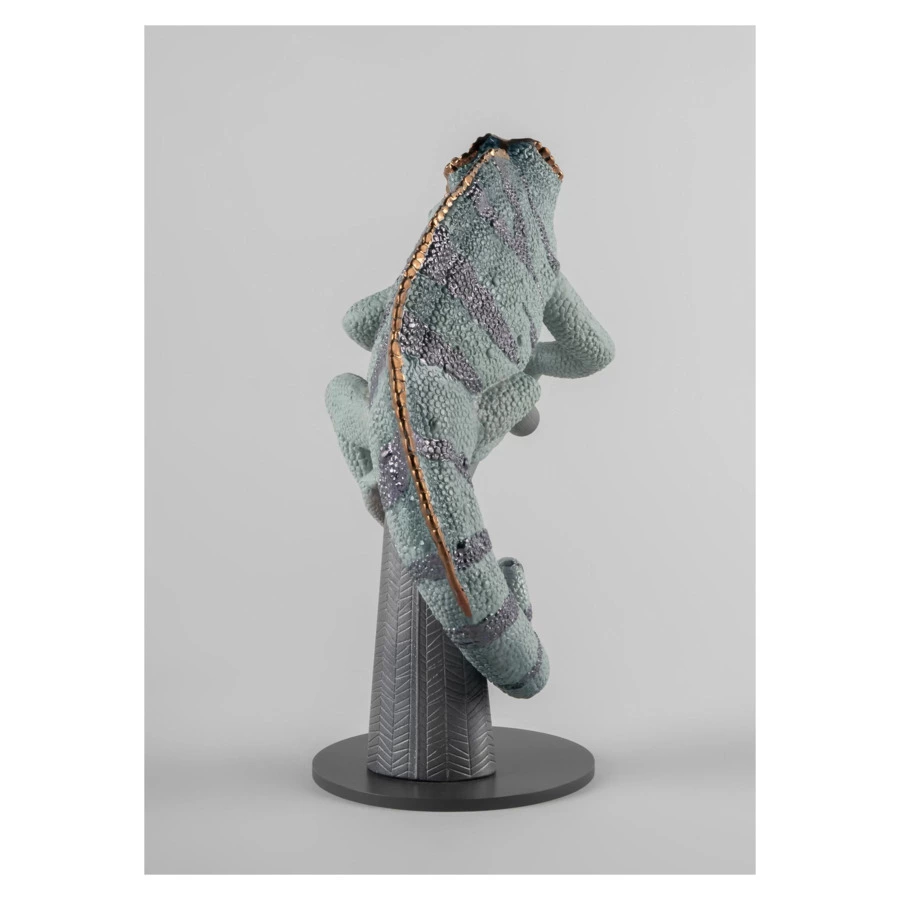 Фигурка Lladro Хамелеон 30х24 см, фарфор