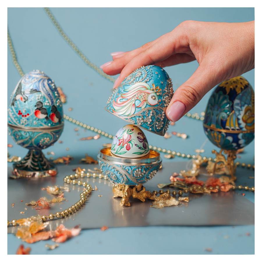 Шкатулка-яйцо Русские самоцветы 184,36 г, медь, позолота, эмаль