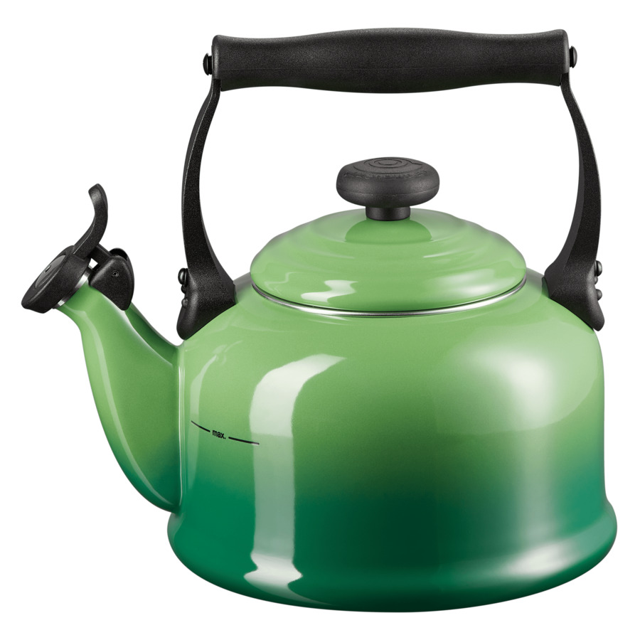 Чайник наплитный со свистком Le Creuset Зеленый Бамбук 2,1 л, сталь нержавеющая чайник со свистком 1 5л zen le creuset черный