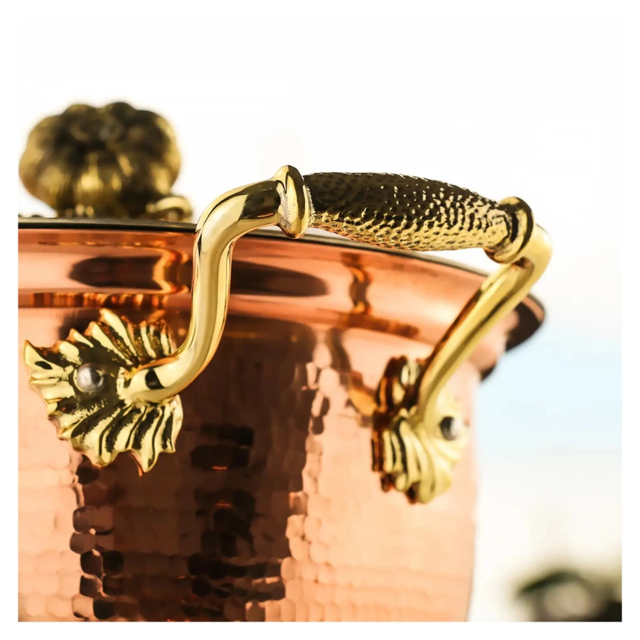 Кастрюля кованая с крышкой с лужением Кольчугинский мельхиор Чеснок 2 л, медь, чернение