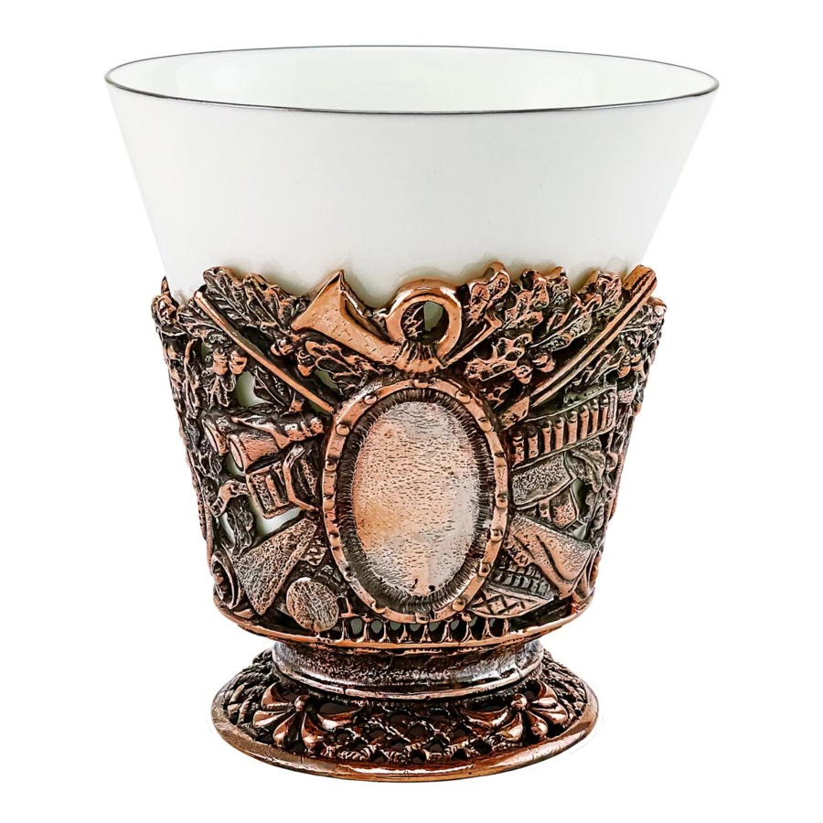 Чашка чайная Кольчугинский мельхиор Охотничья с медальоном с чернением 200 мл, медь