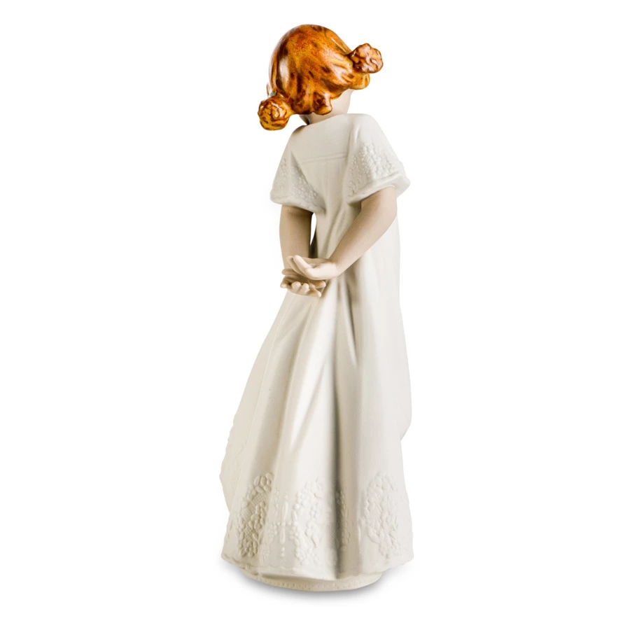 Фигурка NAO Сама застенчивость 8х11х20 см, фарфор