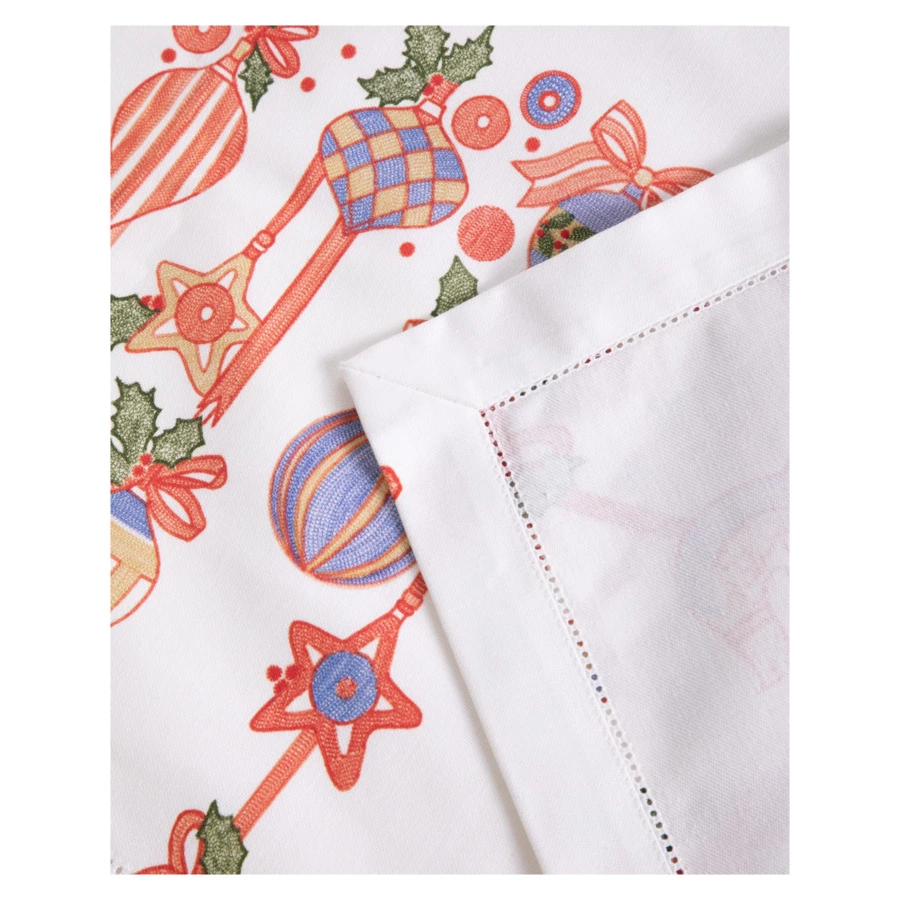 Скатерть прямоугольная Mix&Match Home Новогодние игрушки 168х250 см, хлопок, белая с принтом